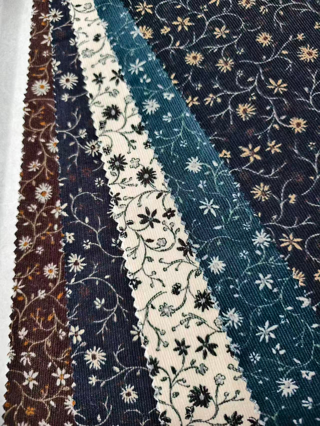 Velours côtelé 21W en coton imprimé – NV-0004