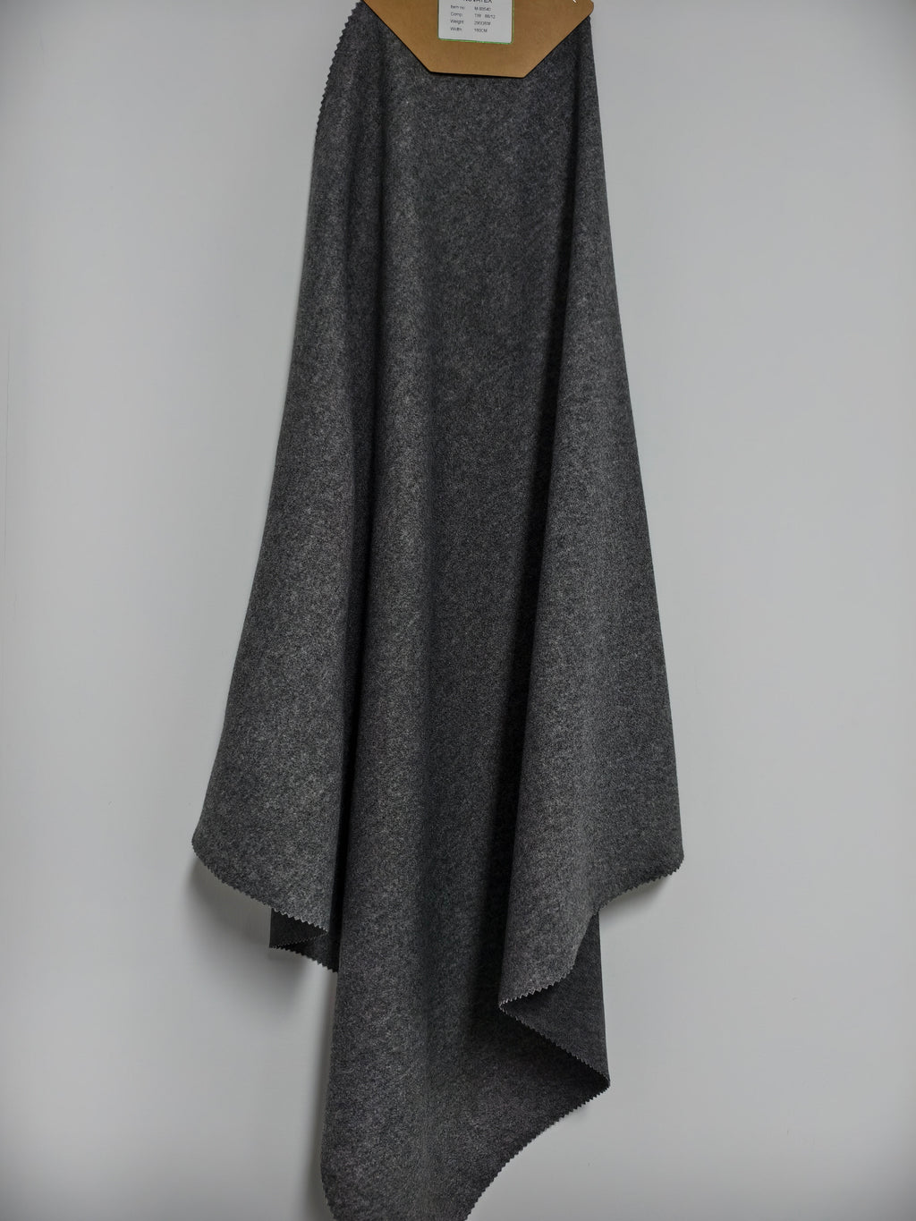 Maille effet lainage en polyester et élasthanne – M93540