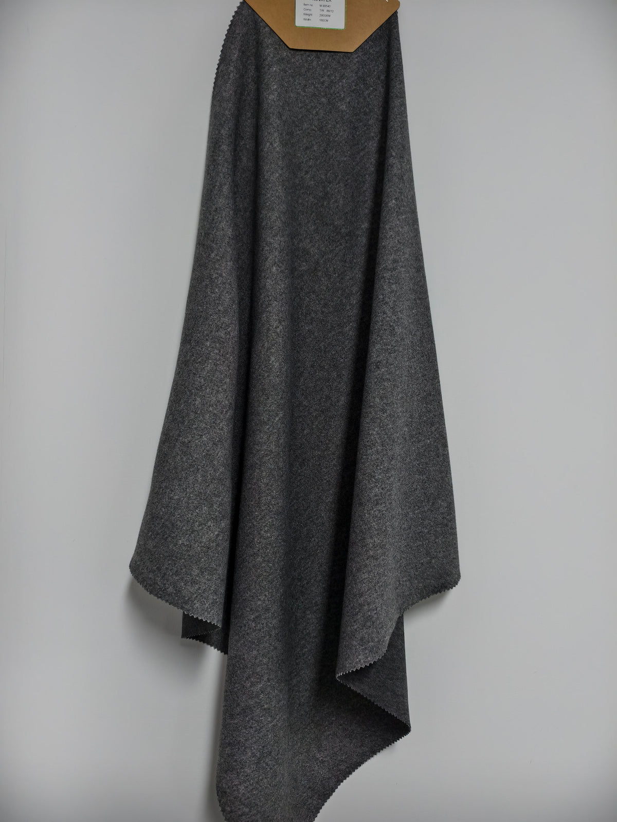 Maille effet lainage en polyester et élasthanne – M93540