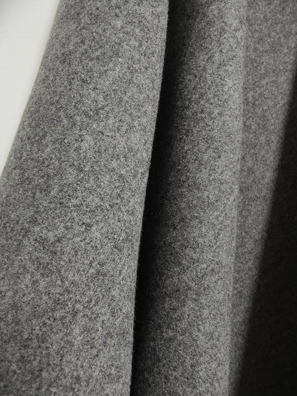 Maille effet lainage en polyester et élasthanne – M93540