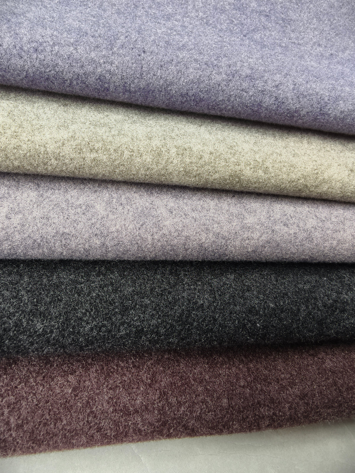 Maille effet lainage en polyester et élasthanne – M93805