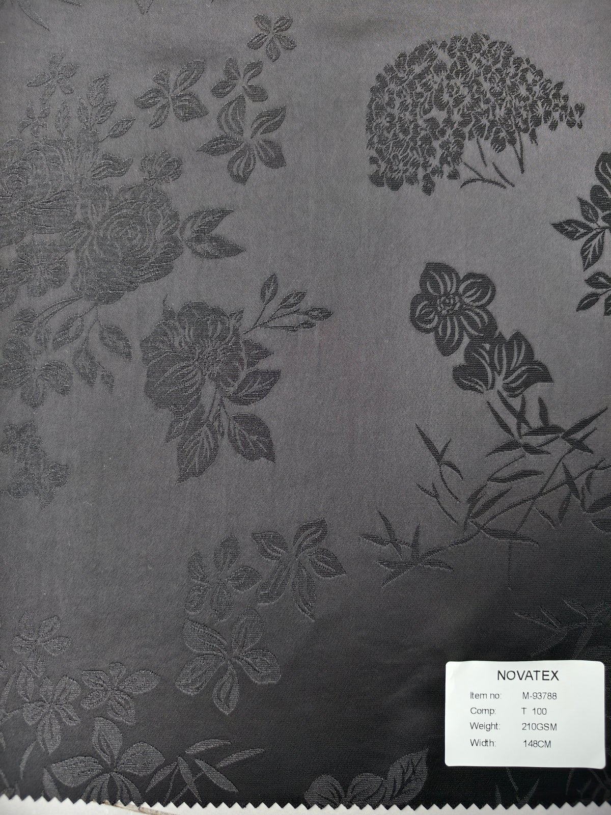 Satin jacquard à grand motif en polyester – M93788
