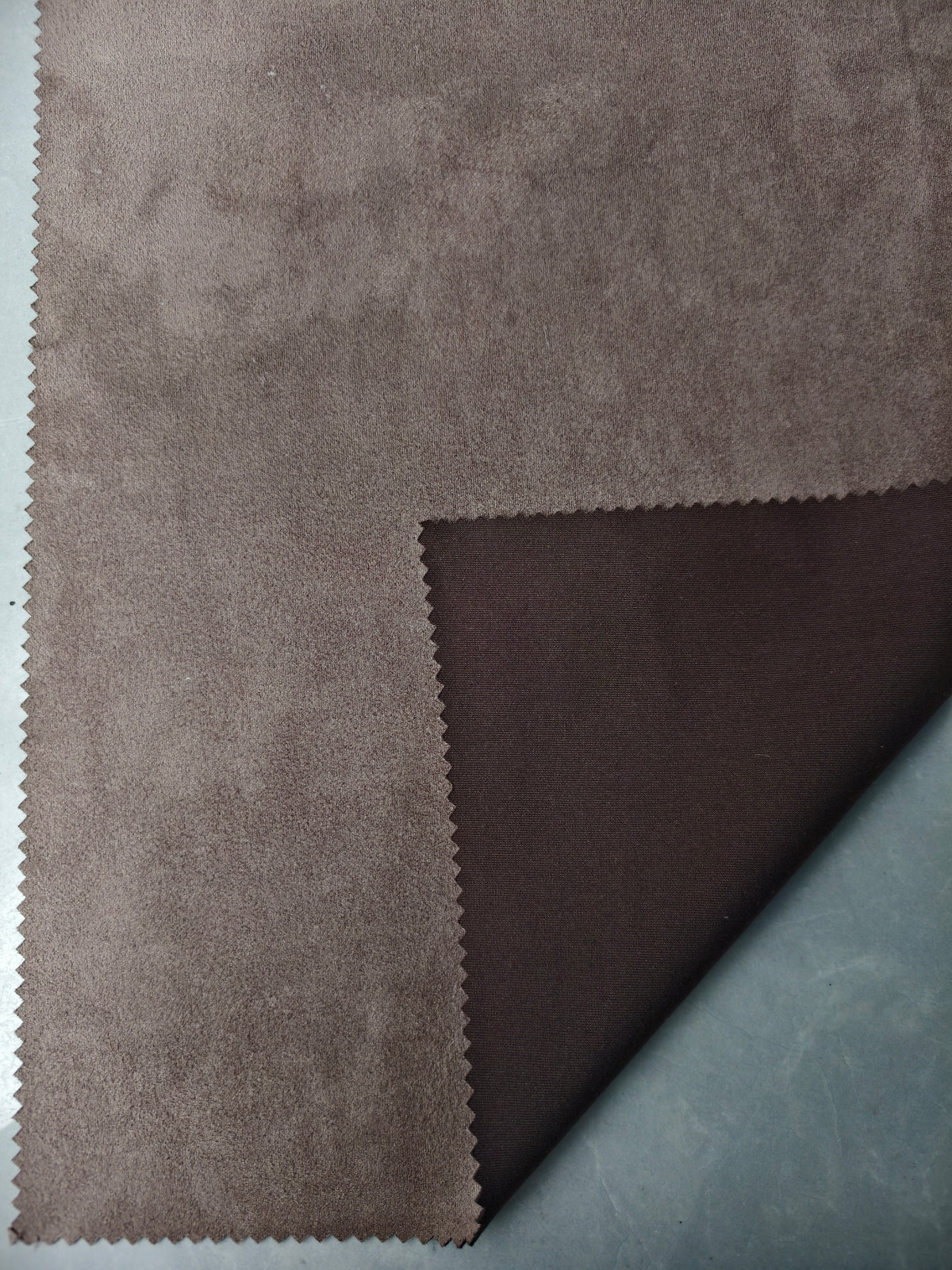Scuba suédé en polyester et élasthanne – M93490