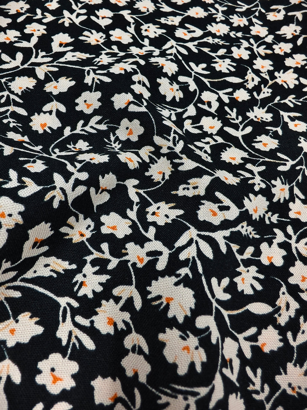 100% Viscose Printed Fabric – M93847