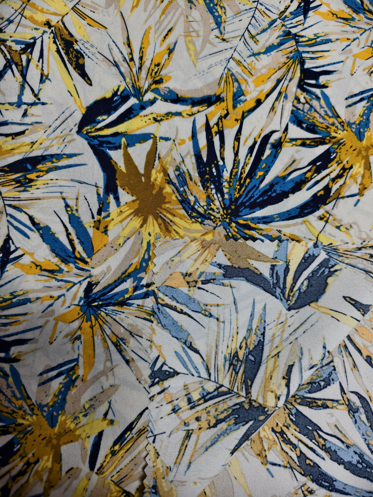 Tissu stretch imprimé en polyester et élasthanne – M93848