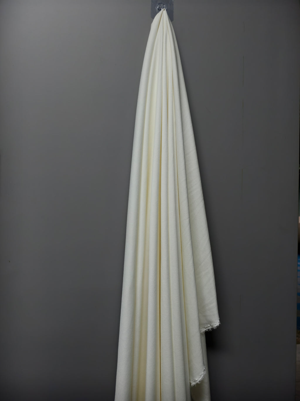 Double-sided viscose, polyester, and elastane twill knit – M93574