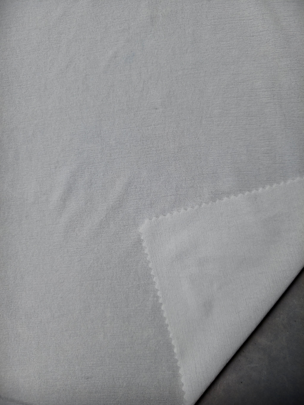 Light crinkle-effect knit – M93488