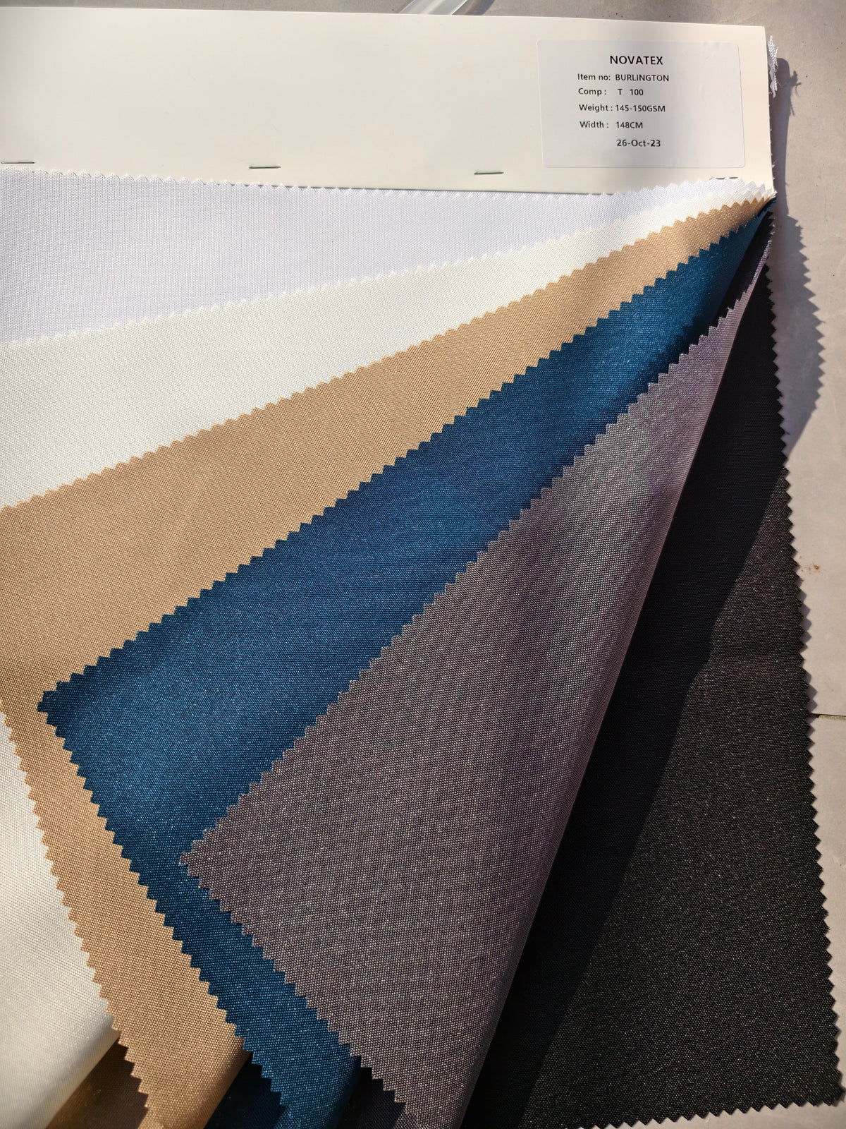 Tissu Burlington – 100 % polyester – 150 cm – 150 g/m²